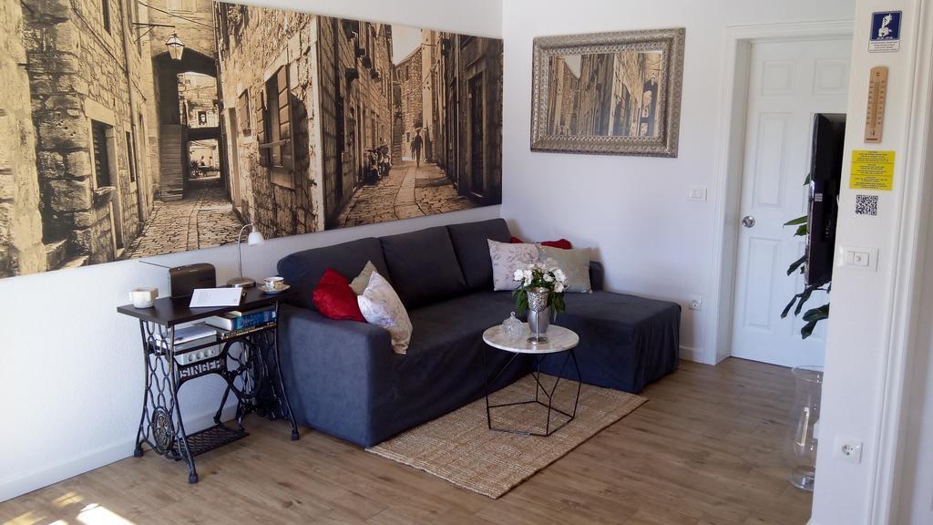 Apartment Vila Volicija มาคาร์สกา ภายนอก รูปภาพ